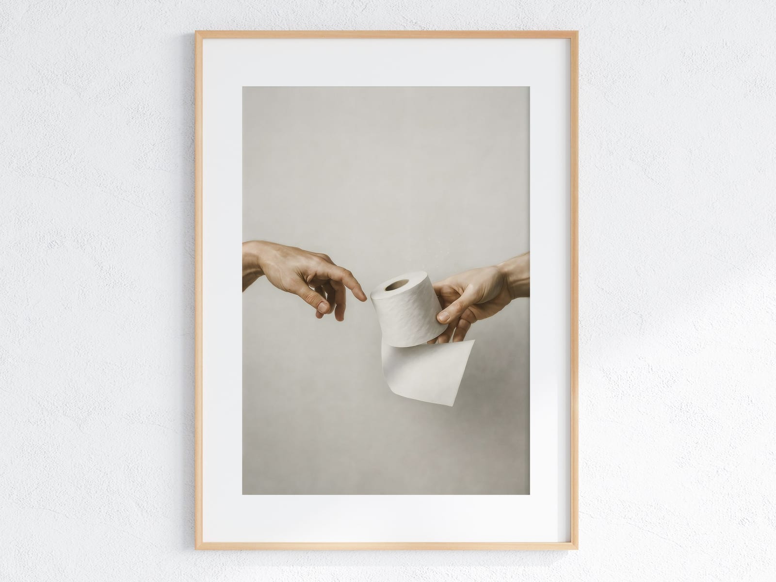Poster Parodia della Creazione di Michelangelo, Arte Ironica con Carta Igienica, Decoro per Bagno degli Ospiti