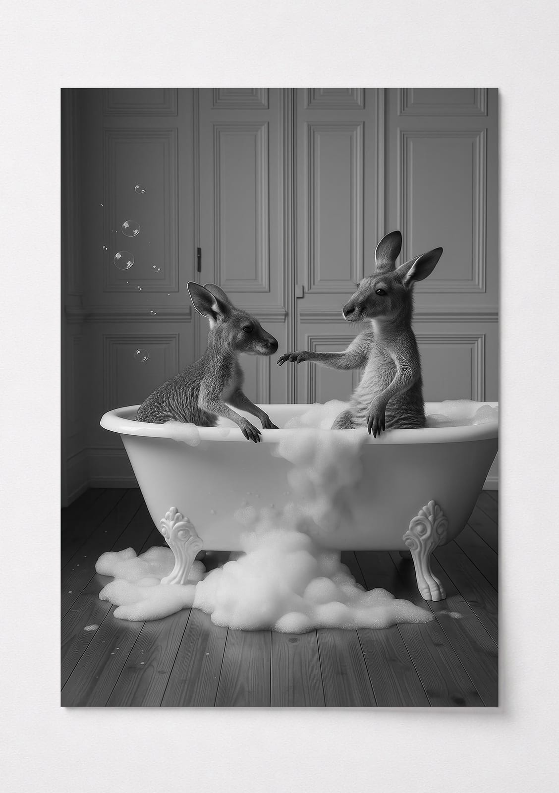 Kænguru i Badekar-plakat, Surrealistisk Dyrevægkunst, Sjov Gæstetoilet-dekor